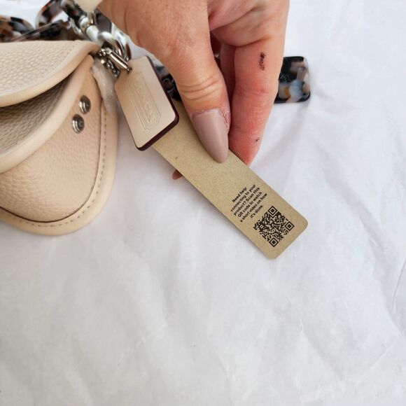 Coach Wavy Dinky Bag Crossbody Cream Pebbled Coachtopia Genuine Leather NWT Mini - Picture 6 of 10